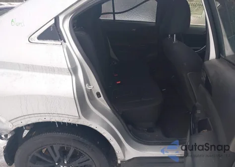 2024 Mitsubishi Eclipse Cross Le S-Awc z USA, uszkodzony, nr VIN JA4ATVAA4RZ060320